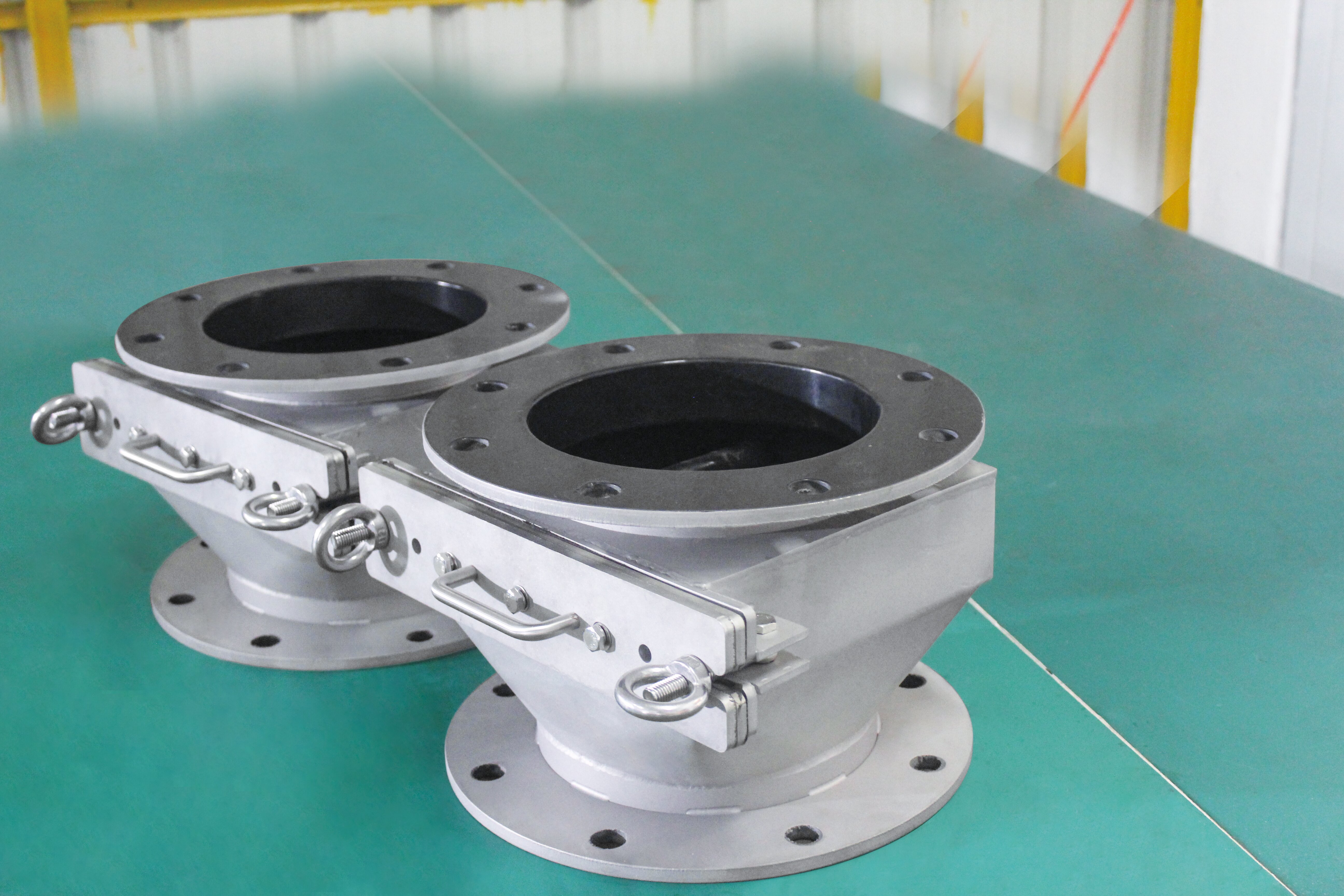 Tại sao Máy tẩy sắt dạng ngăn kéo thủ công lại cần thiết trong sản xuất bột ớt?